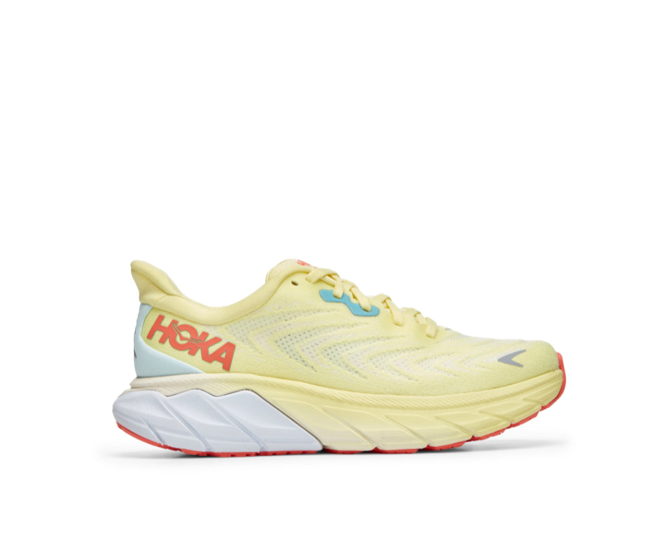 WOMEN HOKA ARAHI 6